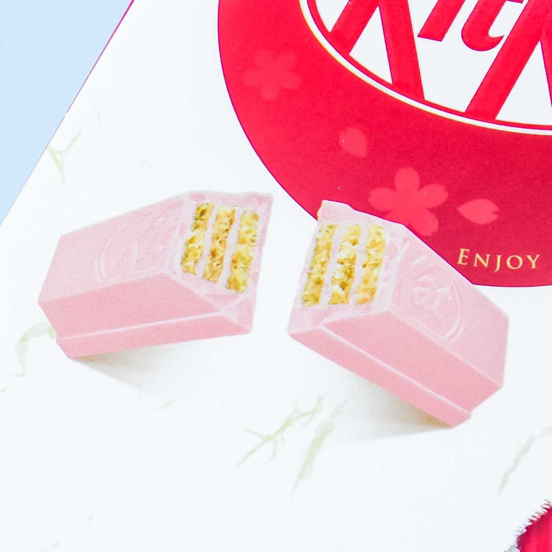 Kit Kat Amaou Strawberry Chocolates - Kyushu Souvenir